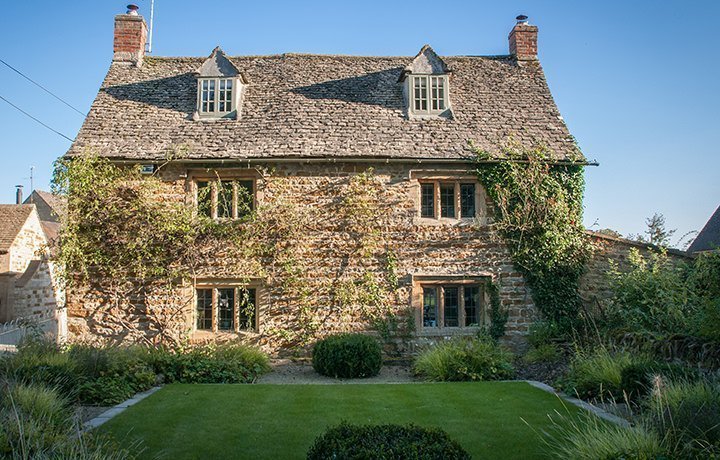 luxury kingham cotswold cottage bentleys feat opt