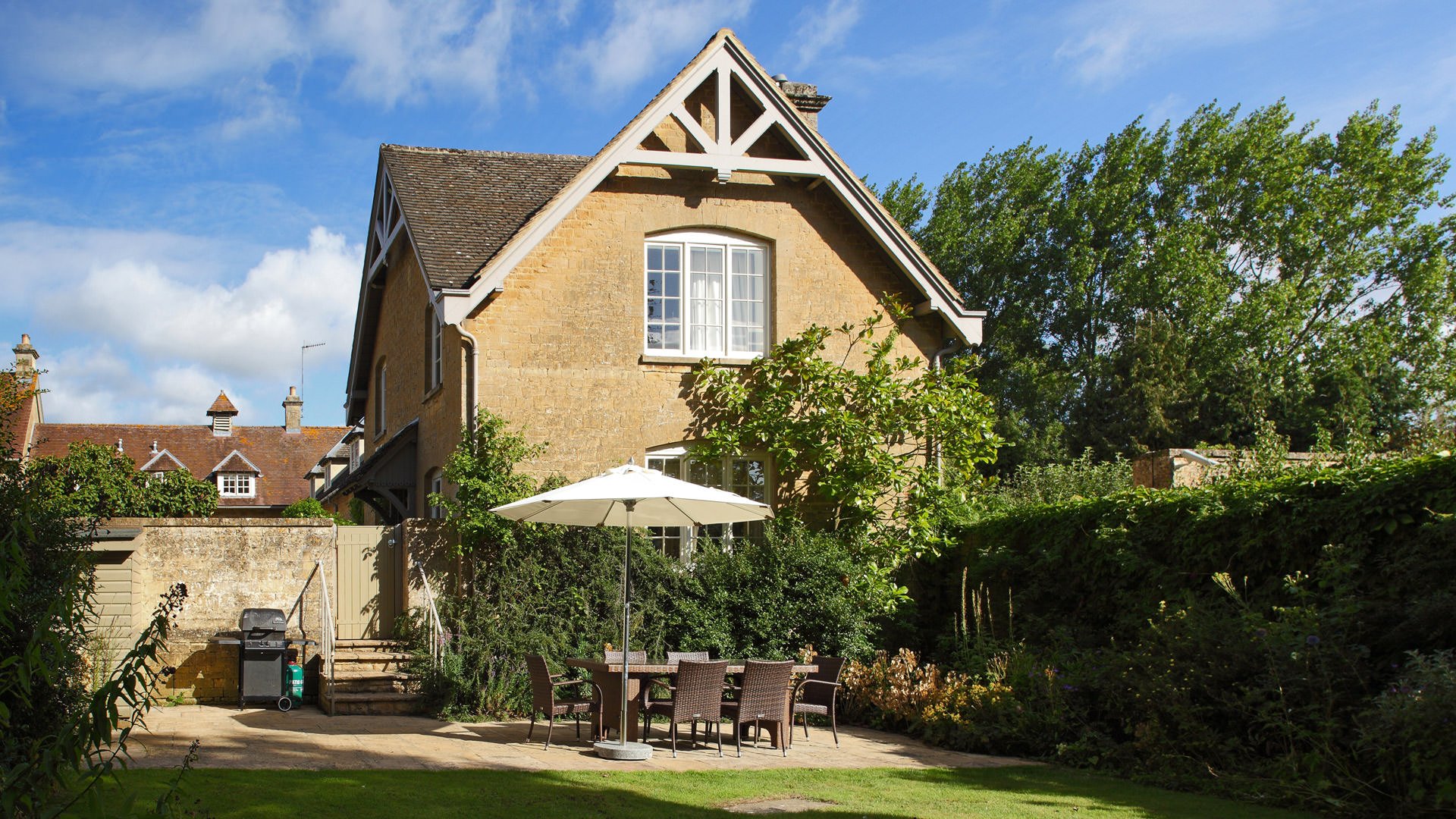 Goodwood Cottage, Bruern Luxury Cotswold Rentals