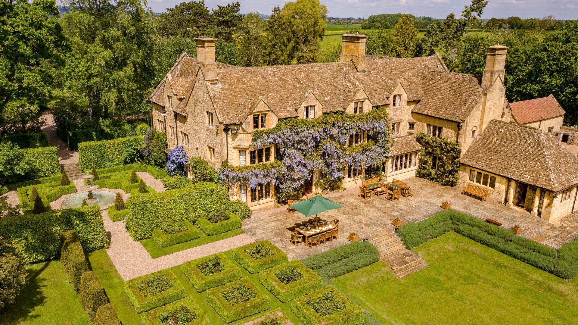 Country Manor Rental