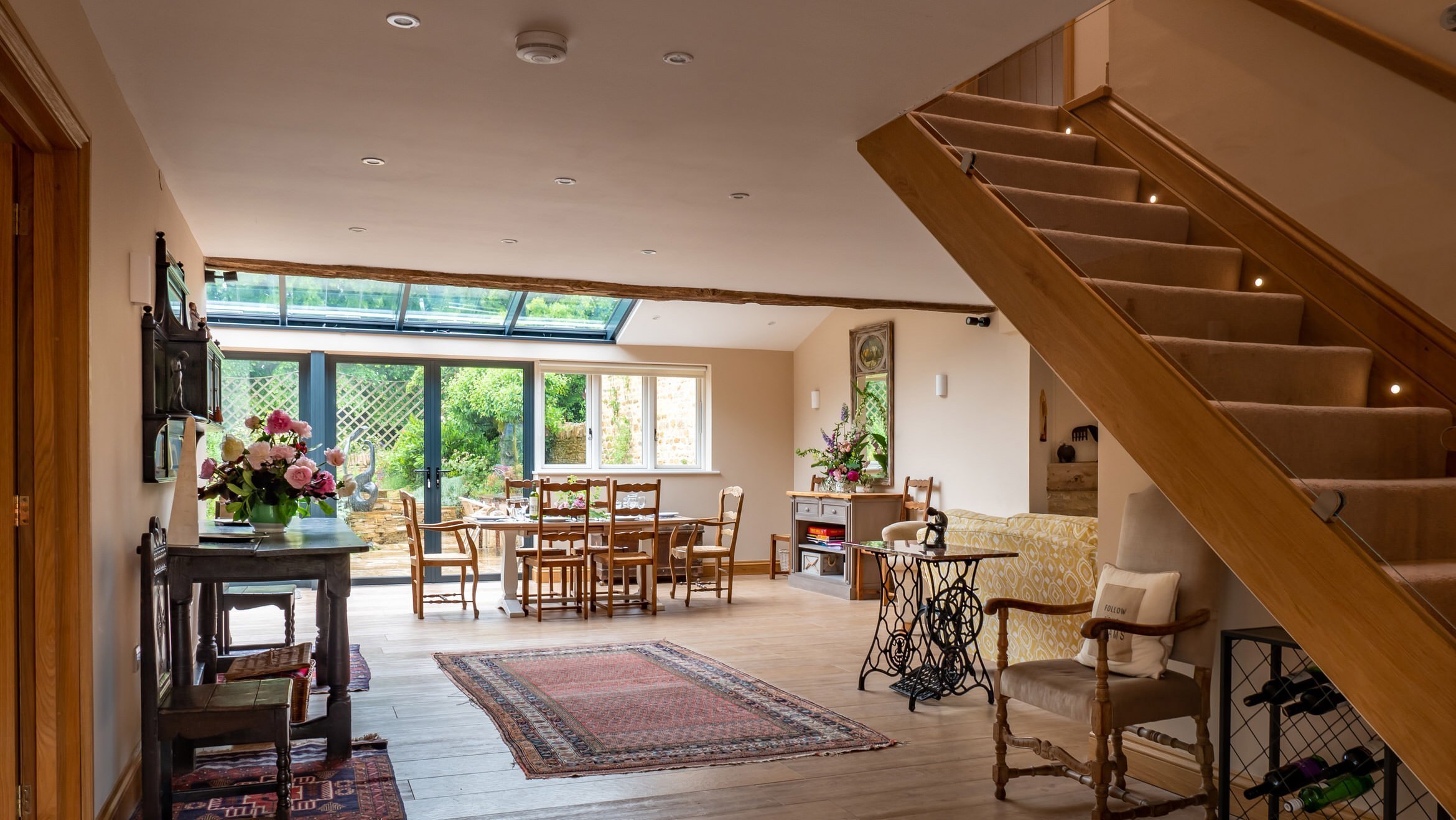 kingham berry pen cottage rentals uk staircase