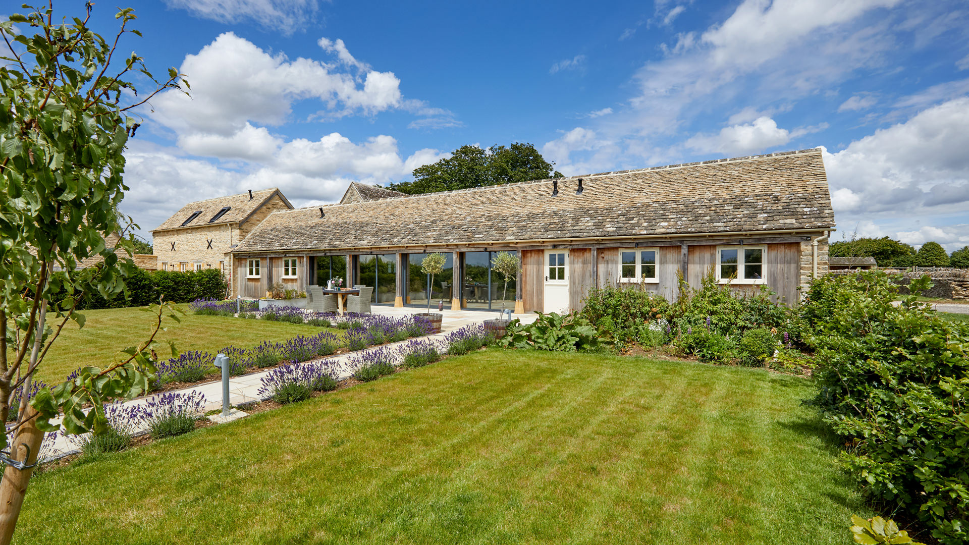 Milk Barn at Ampneyfield Farm Luxury Cotswold Rentals