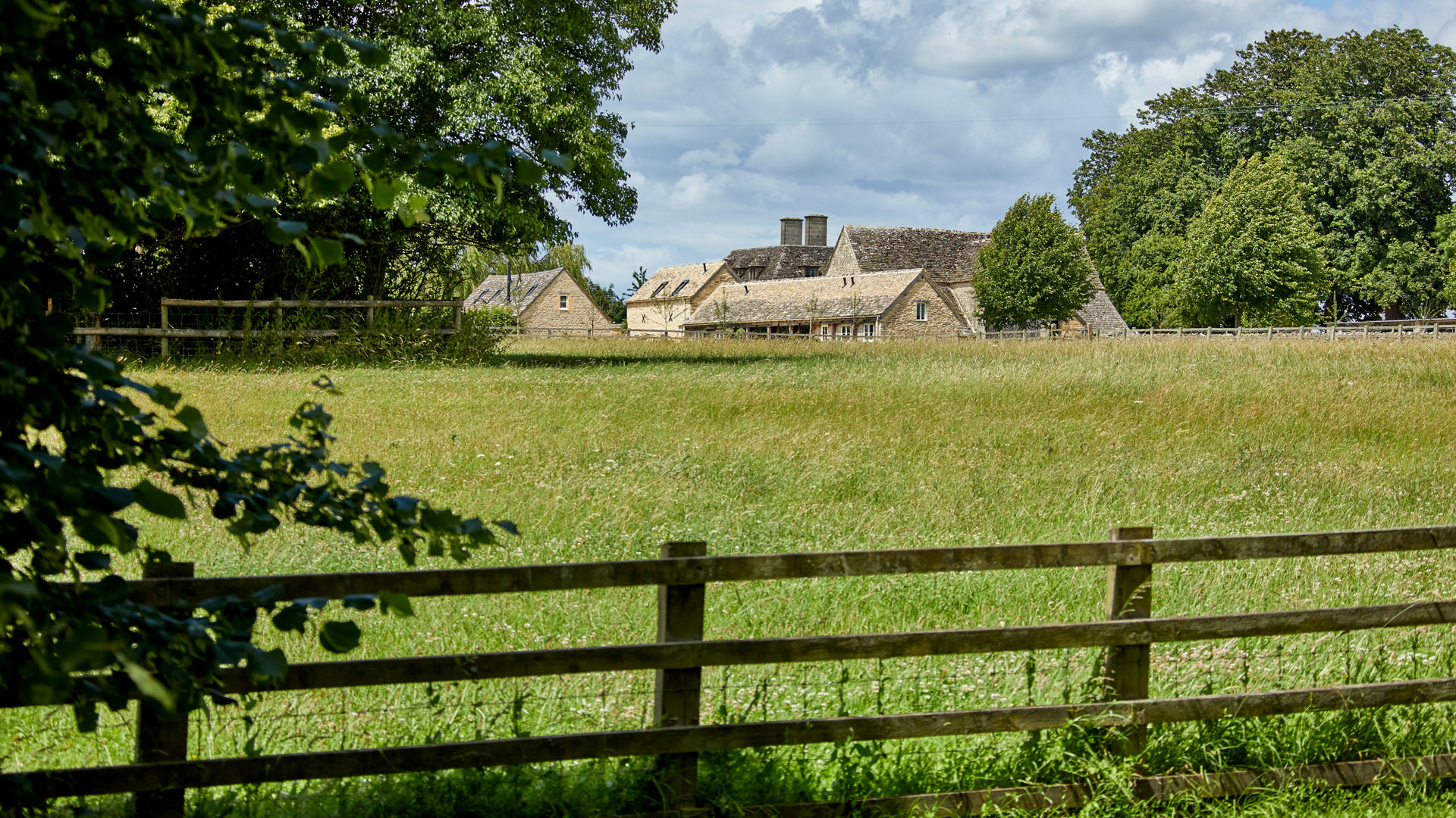 Stable Barn at Ampneyfield Farm Luxury Cotswold Rentals
