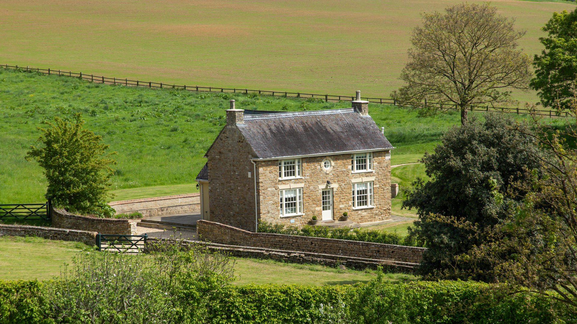 Park Javelin Cottage Luxury Cotswold Rentals